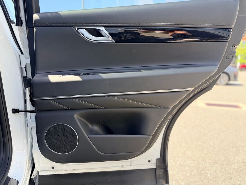 2025 Genesis GV80 2.5T