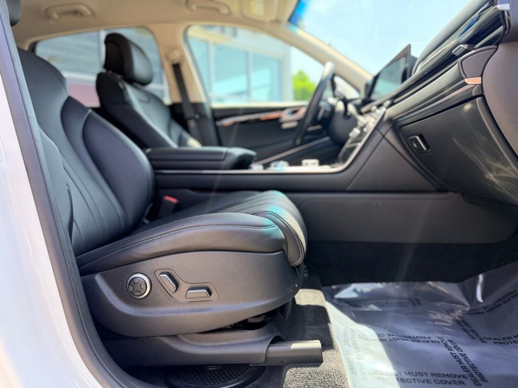 2025 Genesis GV80 2.5T
