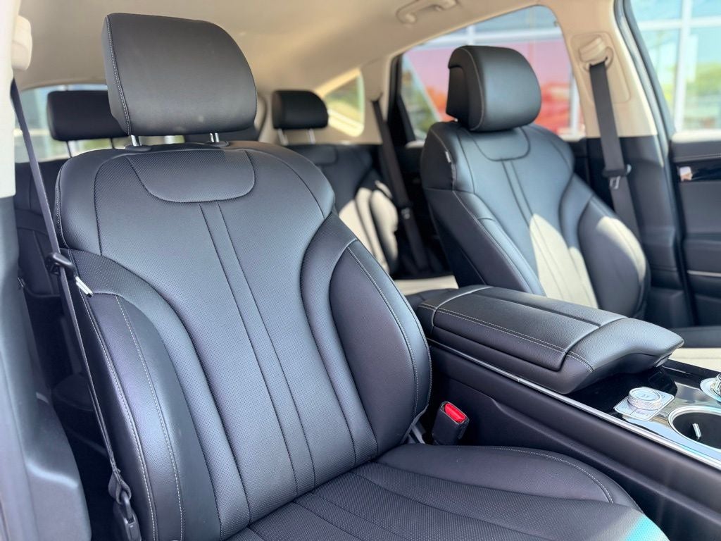 2025 Genesis GV80 2.5T