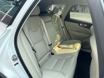 2019 Volvo XC60 T6 Momentum