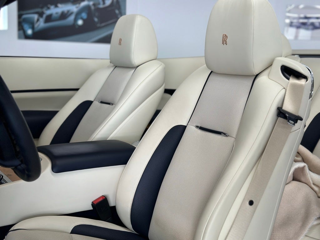 2020 Rolls-Royce Dawn Base