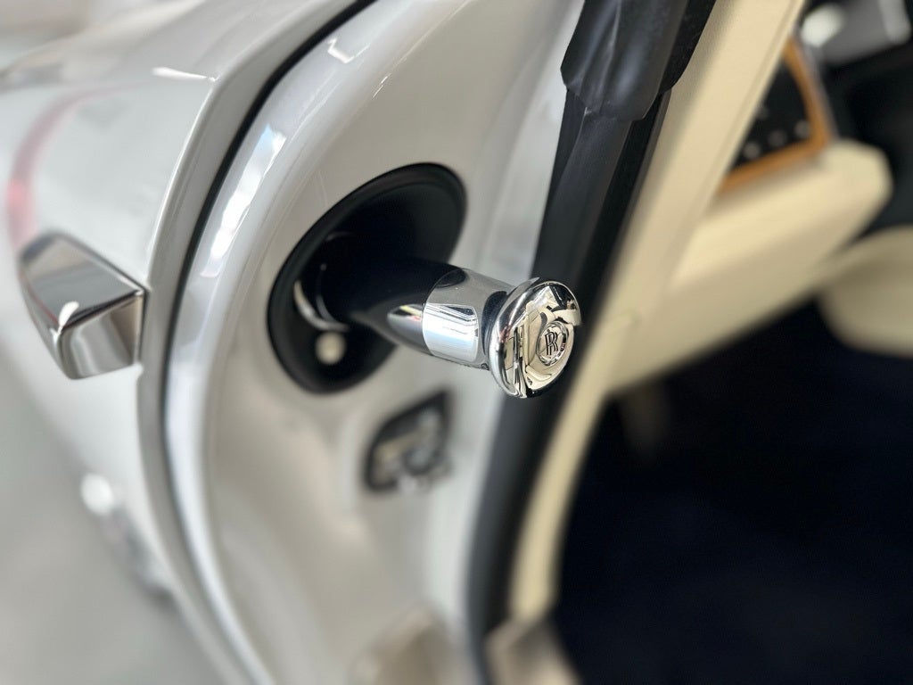 2020 Rolls-Royce Dawn Base