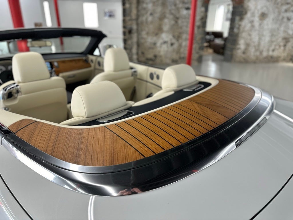 2020 Rolls-Royce Dawn Base