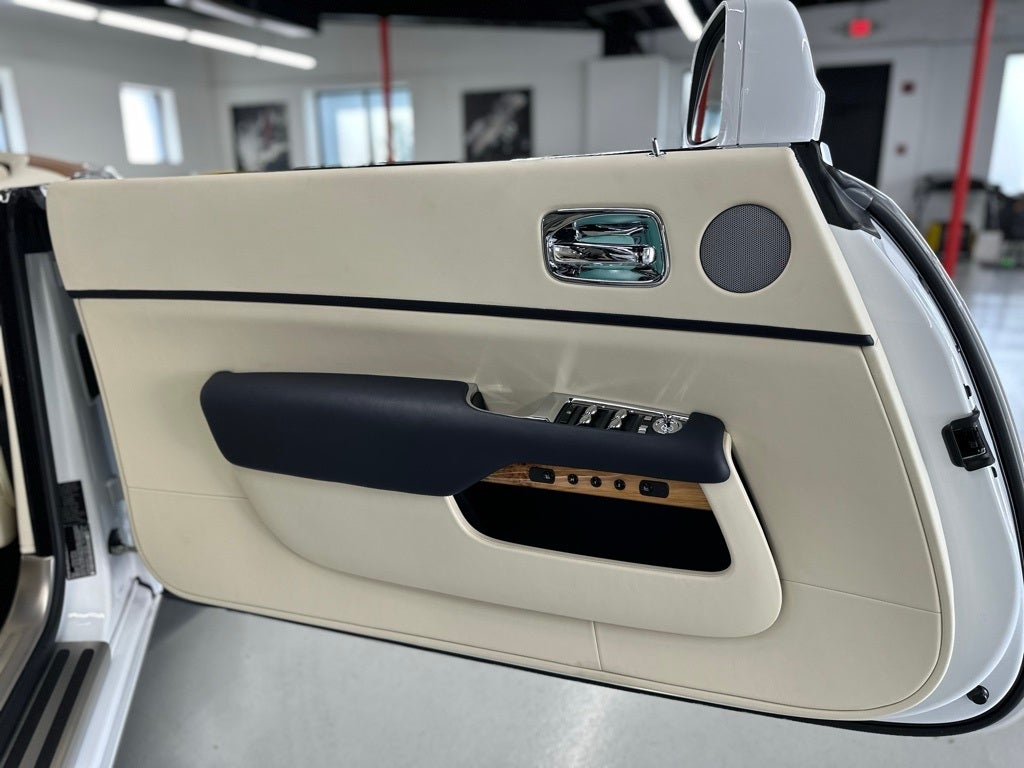 2020 Rolls-Royce Dawn Base