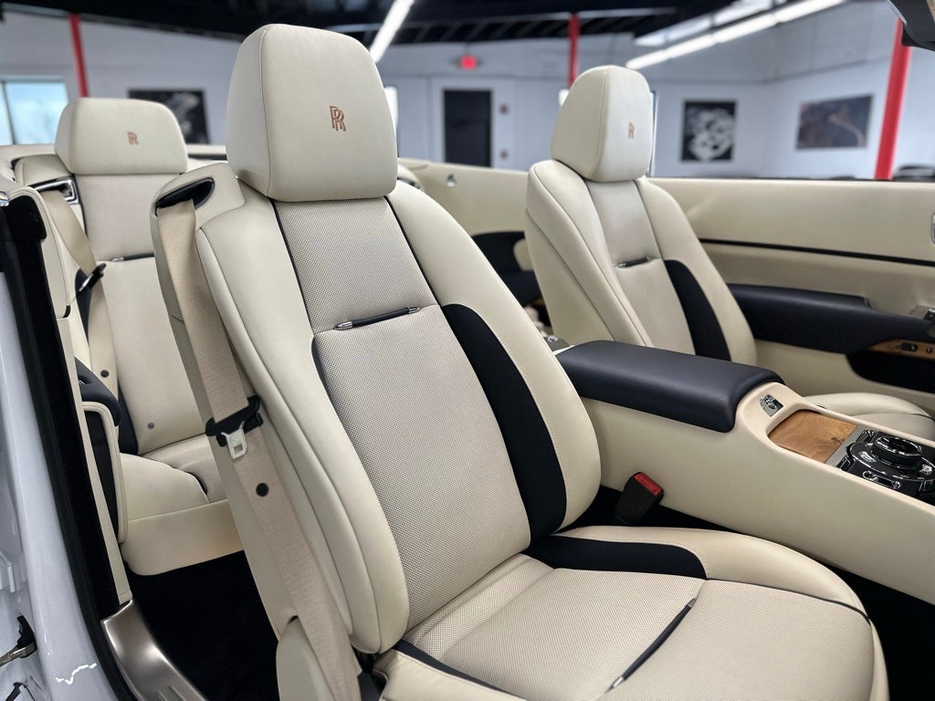 2020 Rolls-Royce Dawn Base