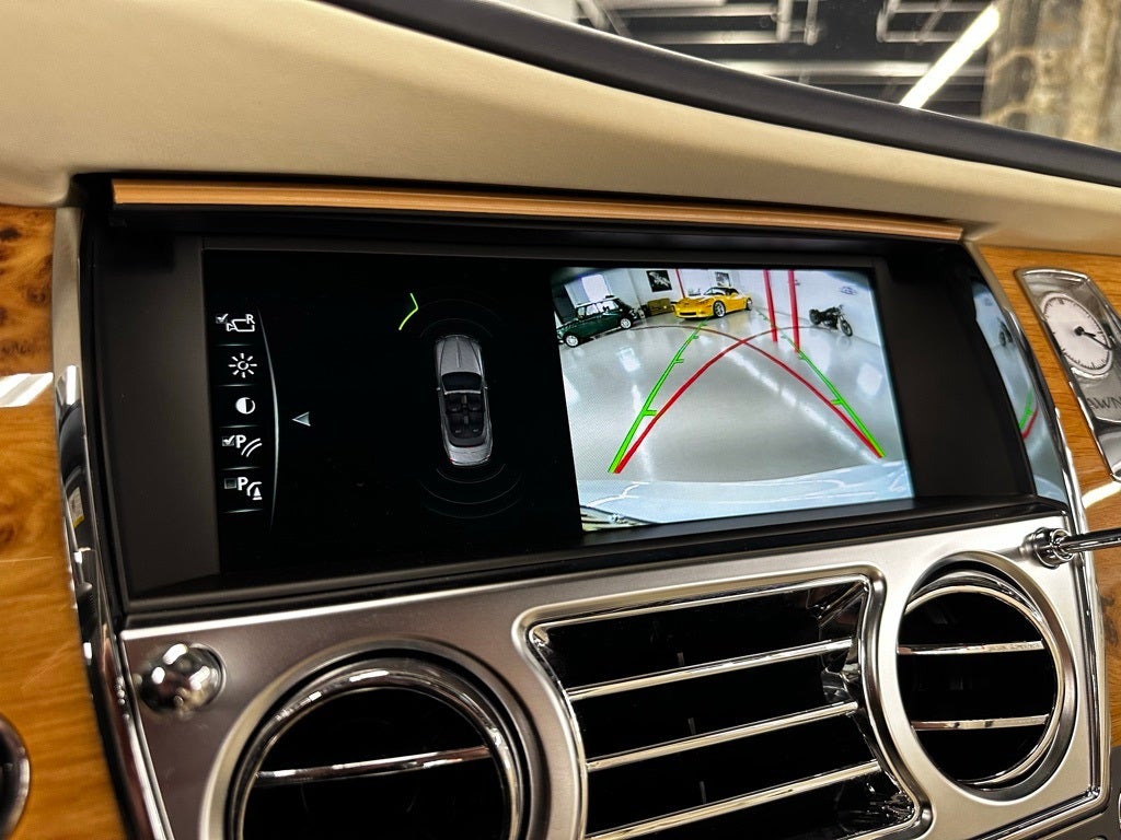 2020 Rolls-Royce Dawn Base