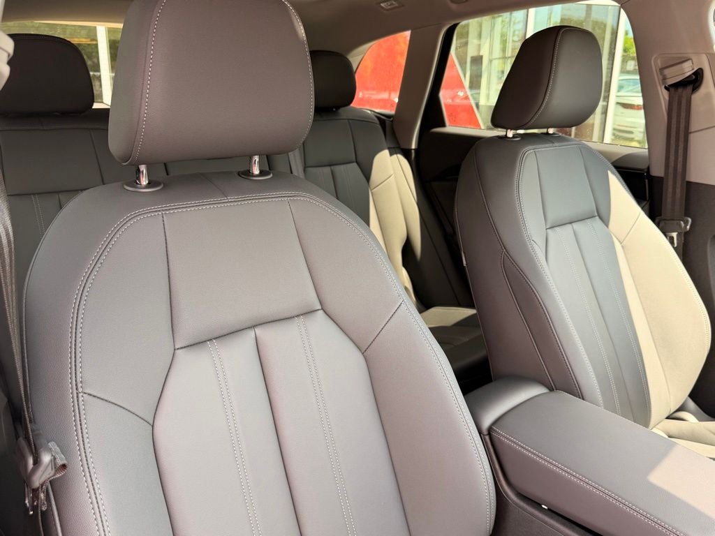 2025 Audi Q5 2.0T Premium quattro
