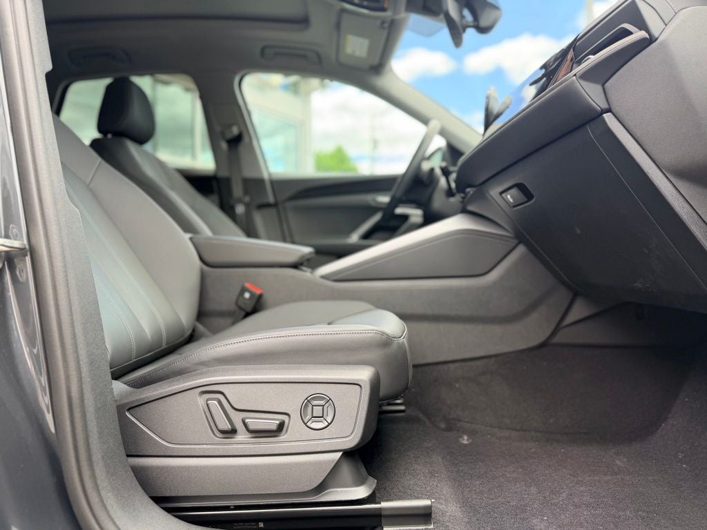 2025 Audi Q5 2.0T Premium quattro