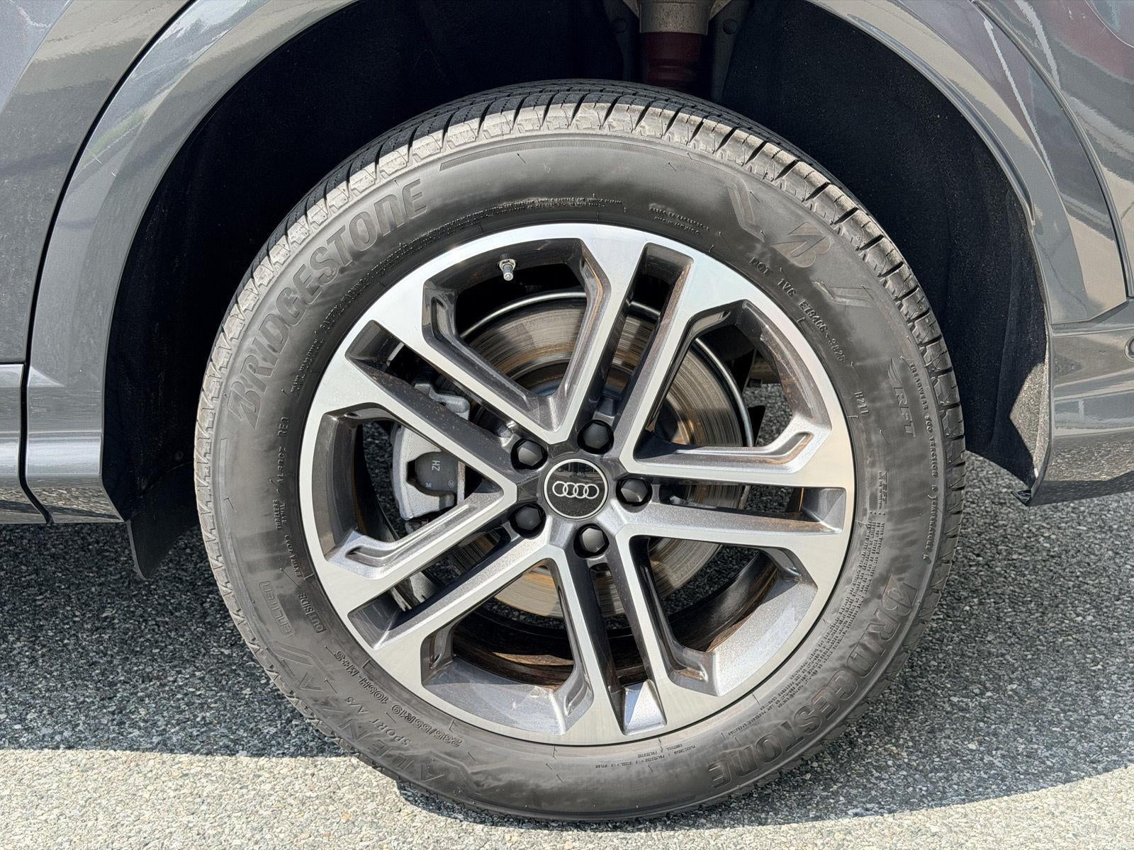 2025 Audi Q5 Premium