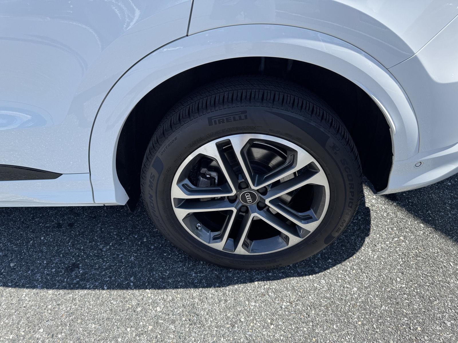 2025 Audi Q5 Premium