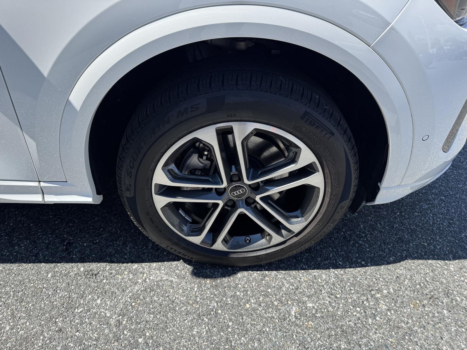 2025 Audi Q5 Premium