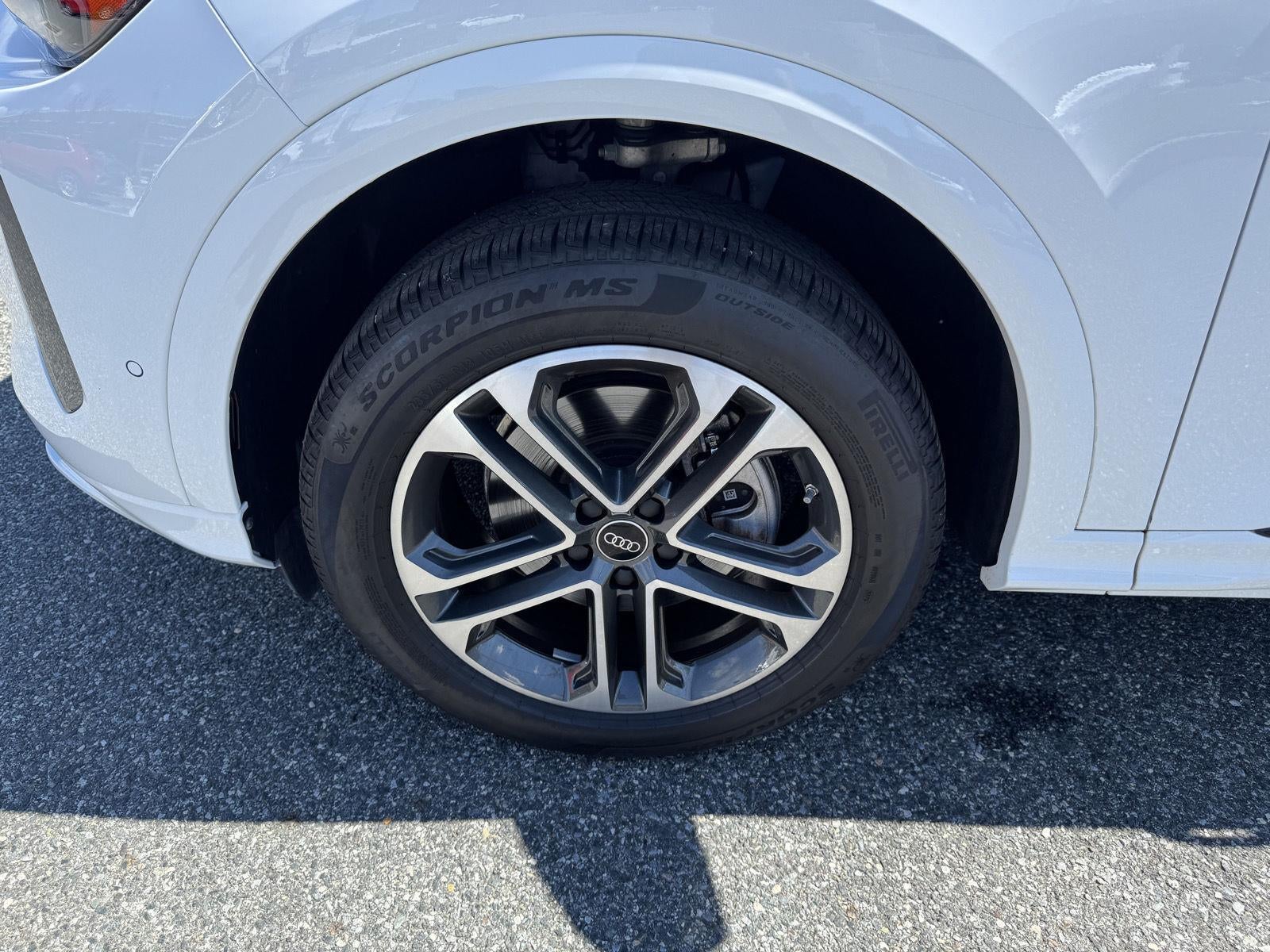 2025 Audi Q5 Premium