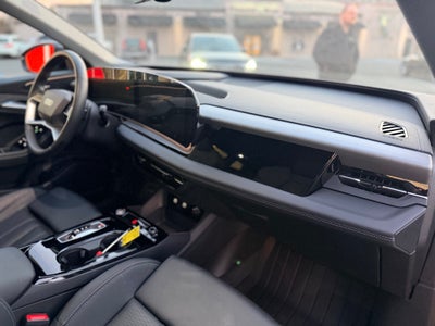 2025 Audi Q6 e-tron Premium Plus quattro