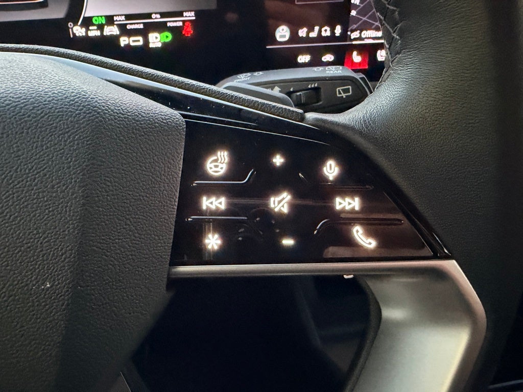 2025 Audi Q6 e-tron Premium Plus quattro