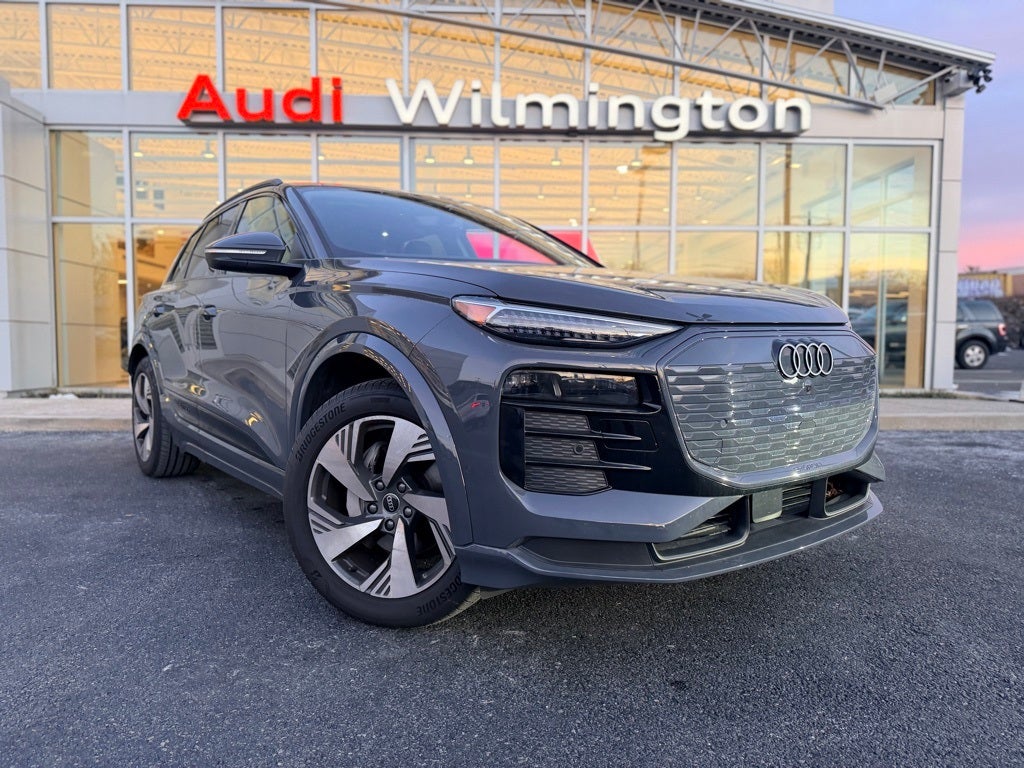 2025 Audi Q6 e-tron Premium Plus quattro