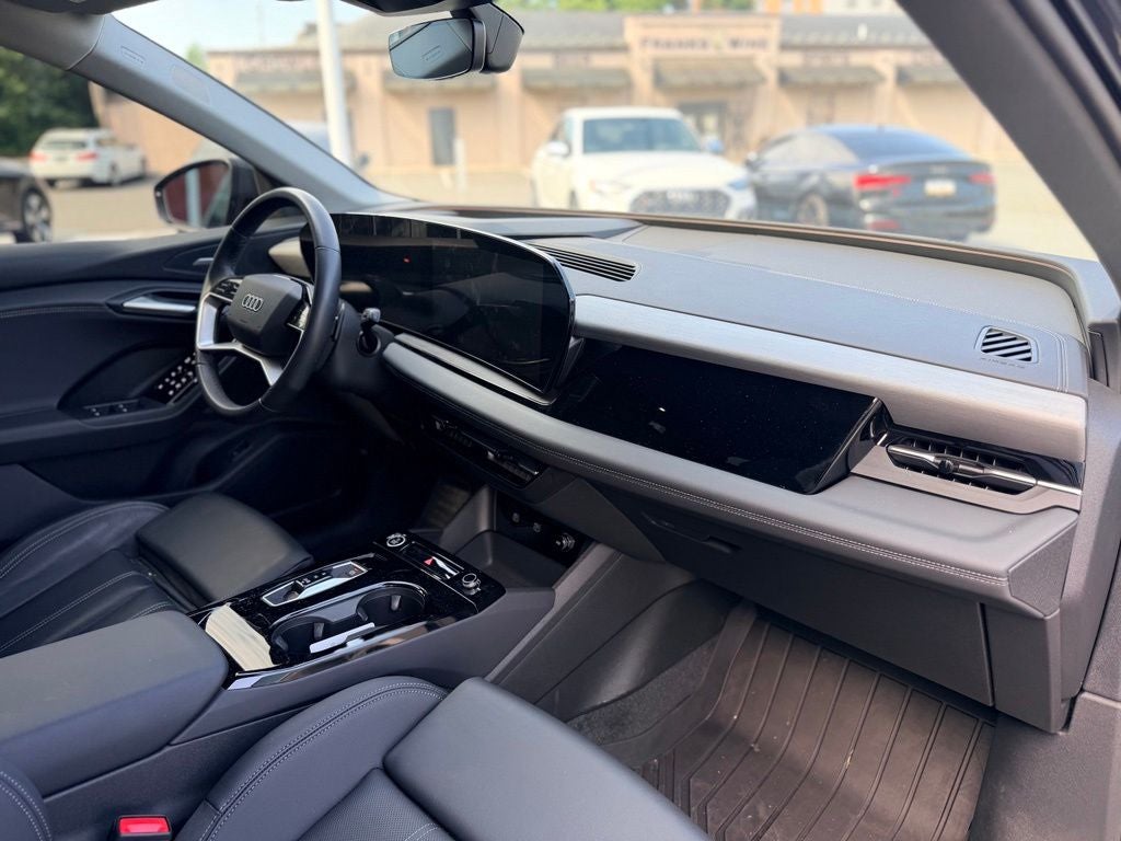 2025 Audi Q6 e-tron Premium Plus quattro