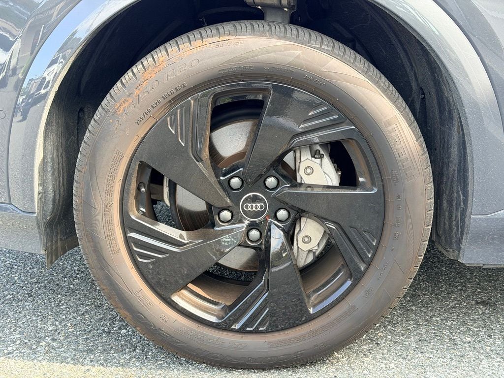 2025 Audi Q6 e-tron Premium Plus quattro