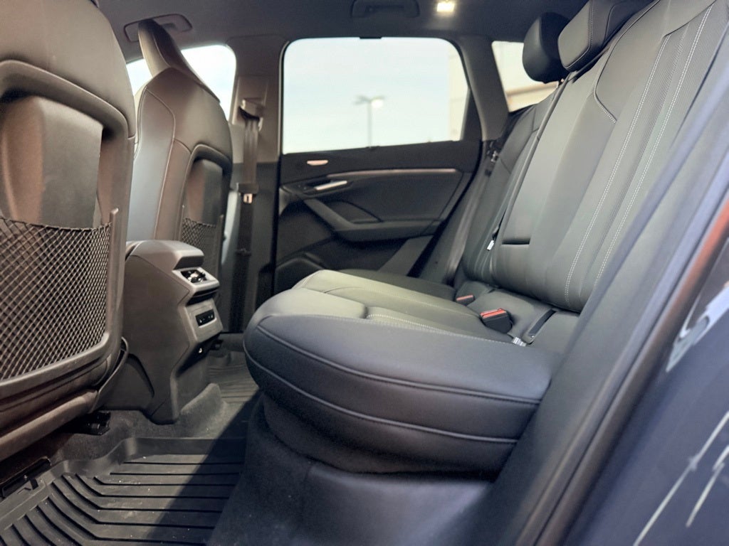 2025 Audi Q6 e-tron Premium Plus quattro