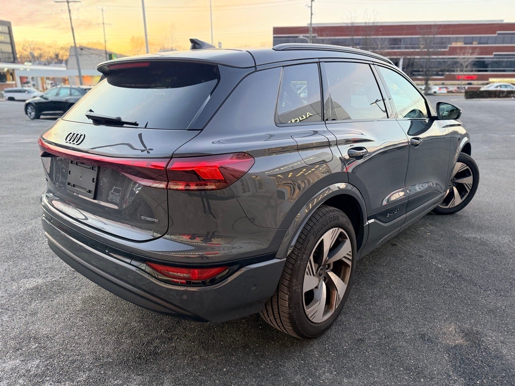 2025 Audi Q6 e-tron Premium Plus quattro