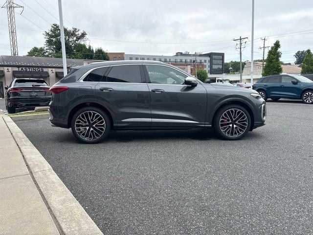 2026 Audi SQ5 Premium Plus quattro