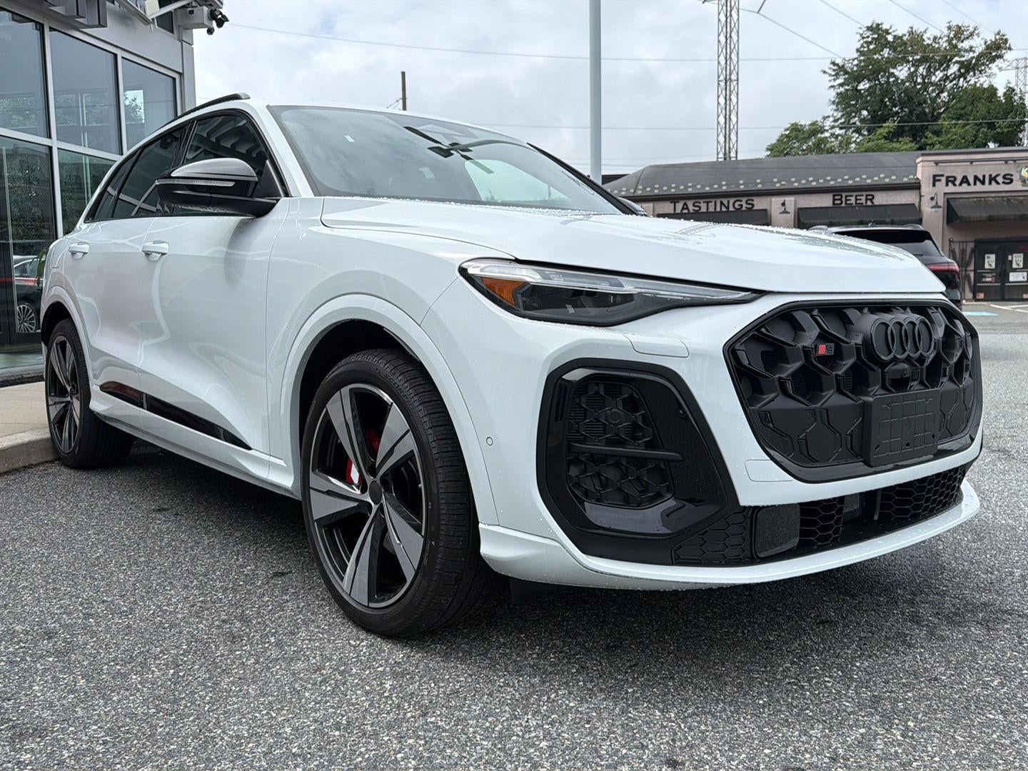 2026 Audi SQ5 Premium Plus