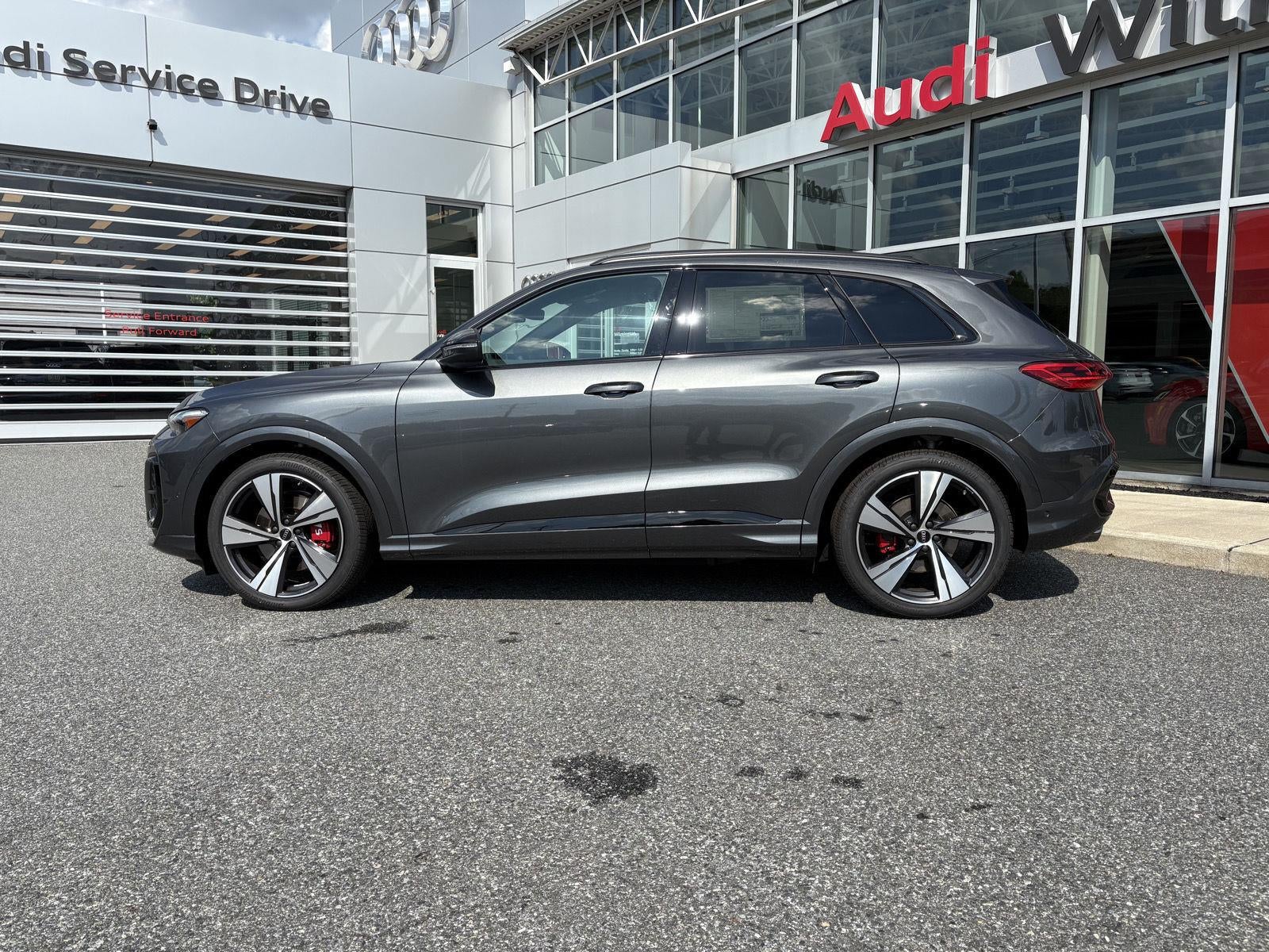 2026 Audi SQ5 Premium Plus