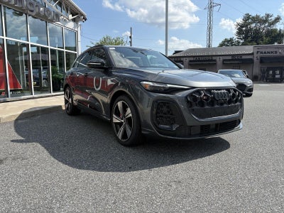 2026 Audi SQ5 Premium Plus