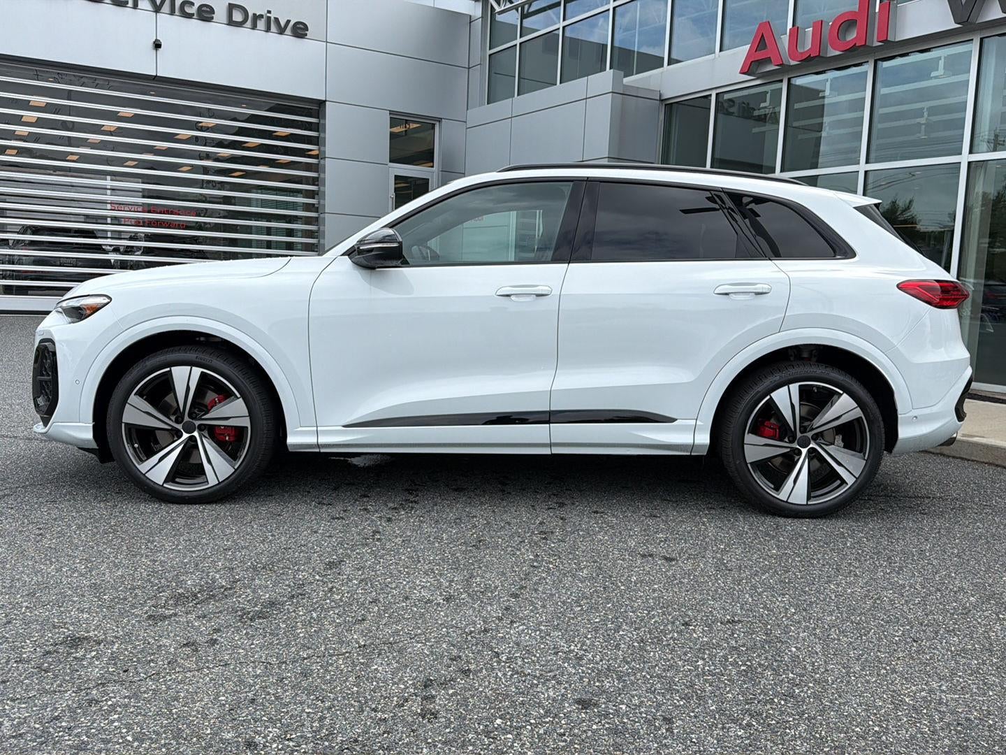 2026 Audi SQ5 Premium Plus