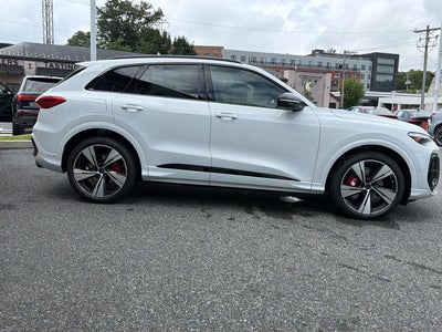 2026 Audi SQ5 Premium Plus