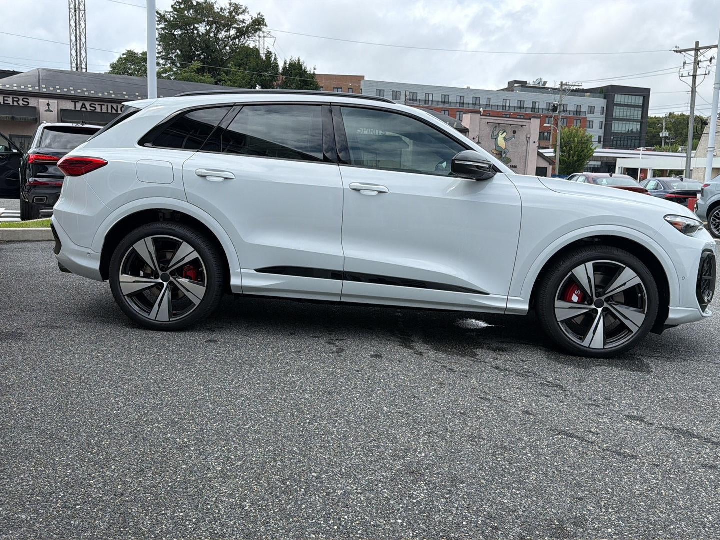 2026 Audi SQ5 Premium Plus