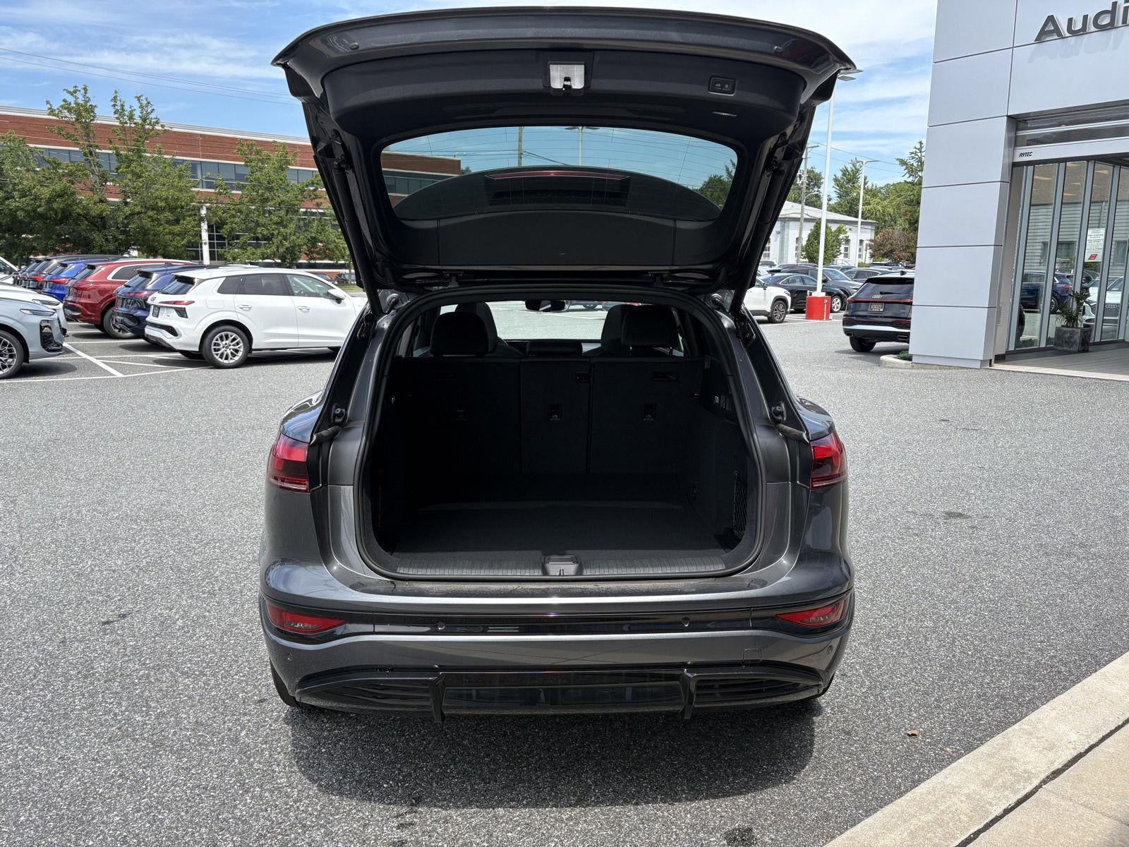 2027 Audi SQ6 e-tron Premium Plus