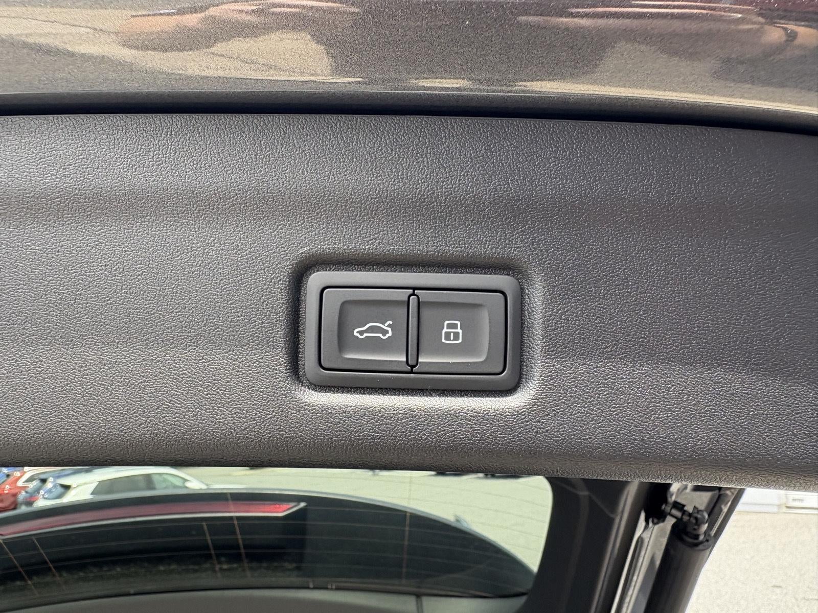 2027 Audi SQ6 e-tron Premium Plus