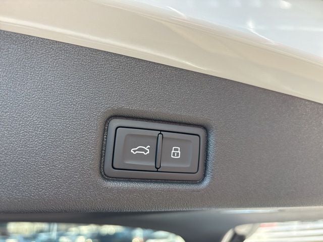 2026 Audi Q5 2.0T Premium Plus quattro