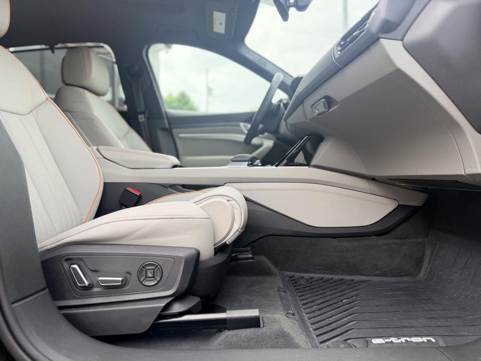 2024 Audi Q8 e-tron Prestige