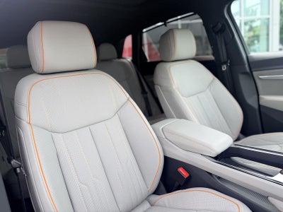 2024 Audi Q8 e-tron Prestige