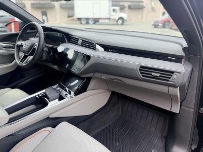 2024 Audi Q8 e-tron Prestige