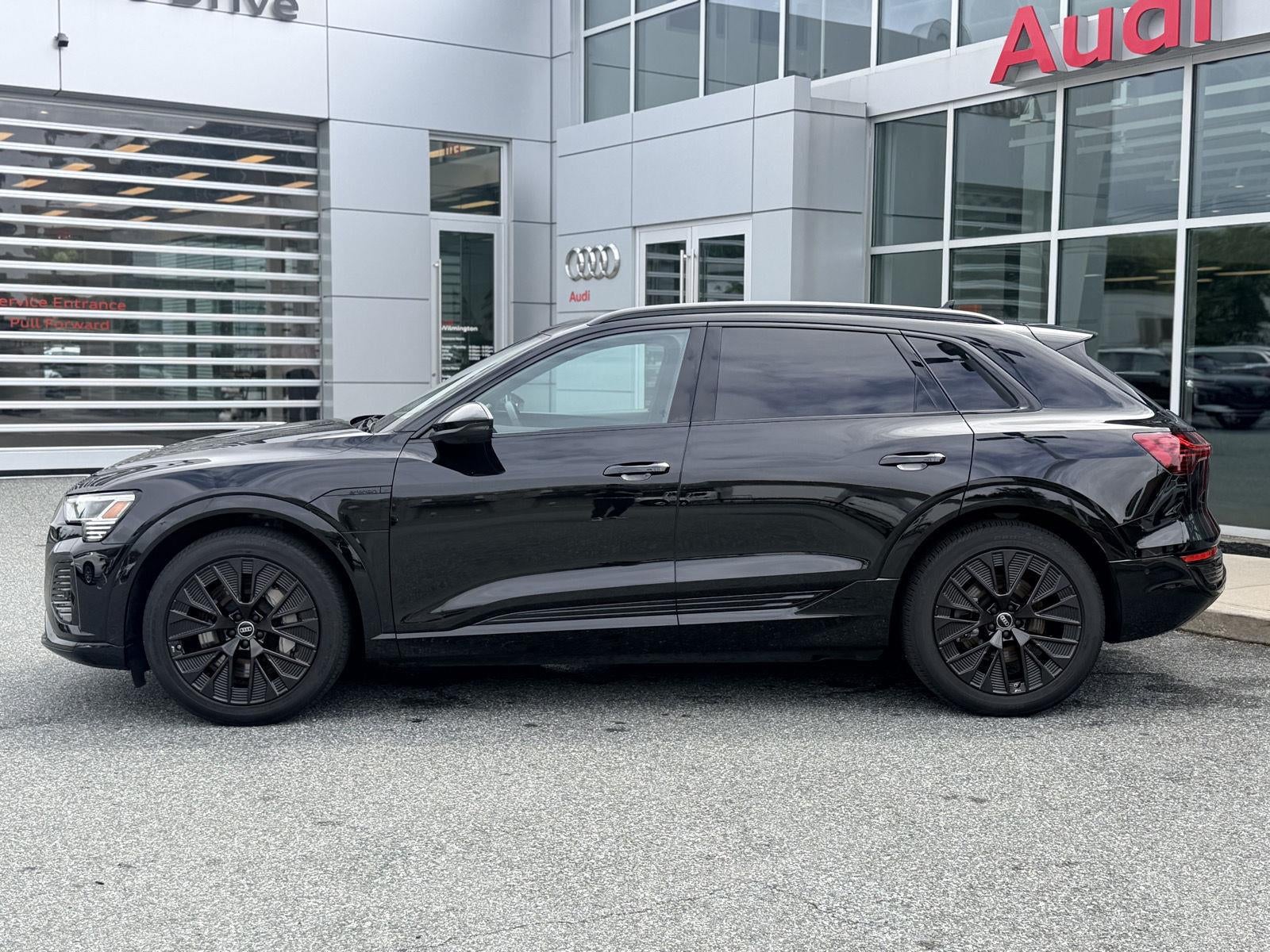 2024 Audi Q8 e-tron Prestige