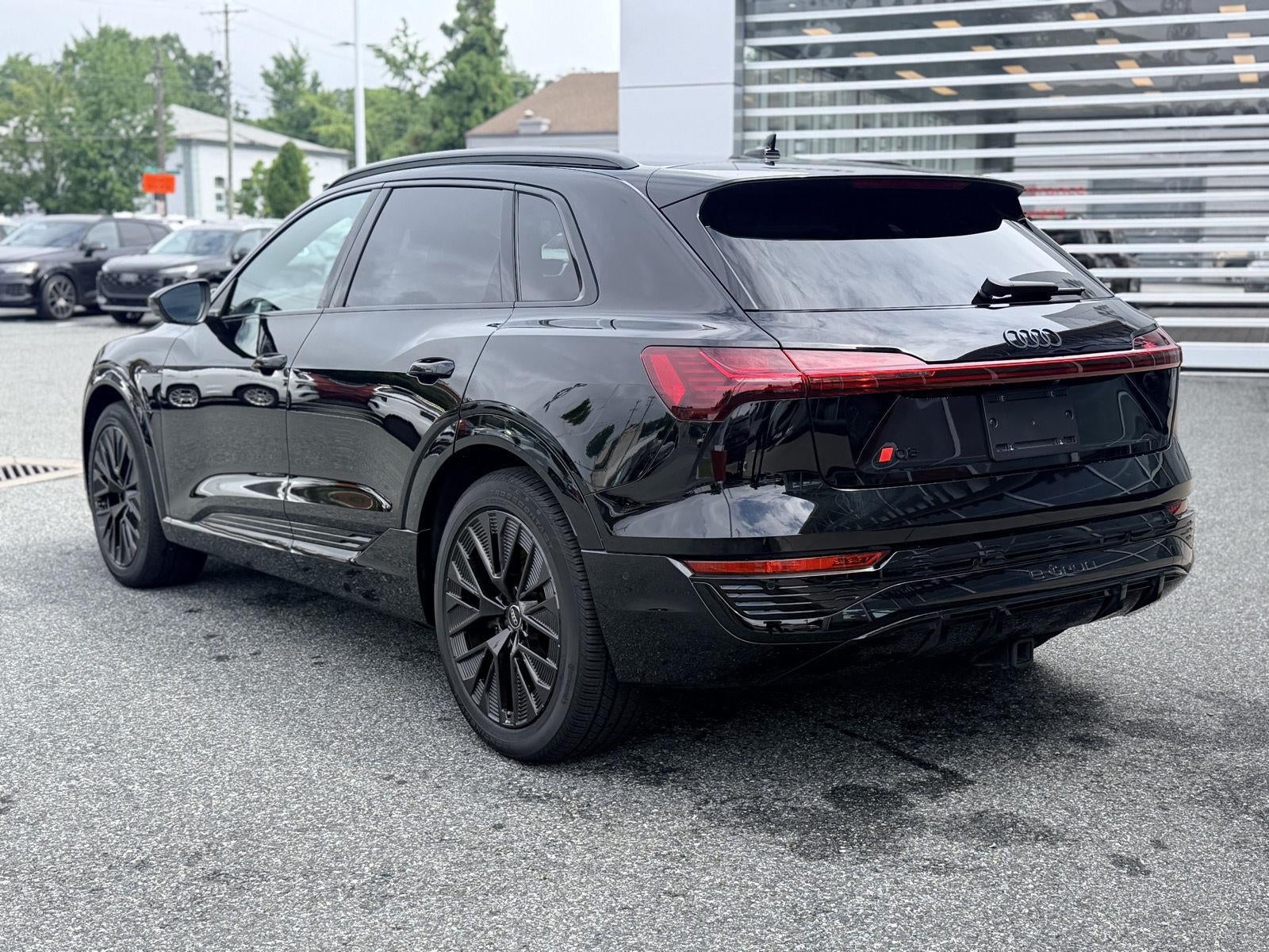 2024 Audi Q8 e-tron Prestige