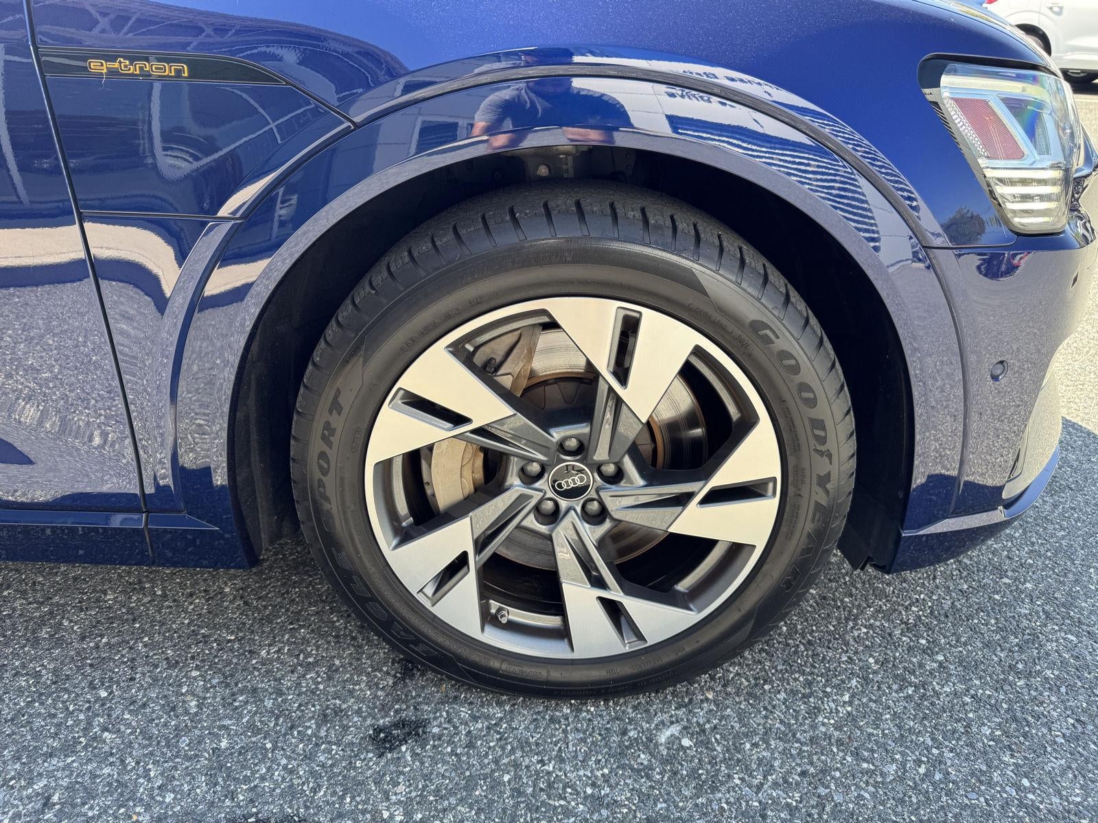 2022 Audi e-tron Premium