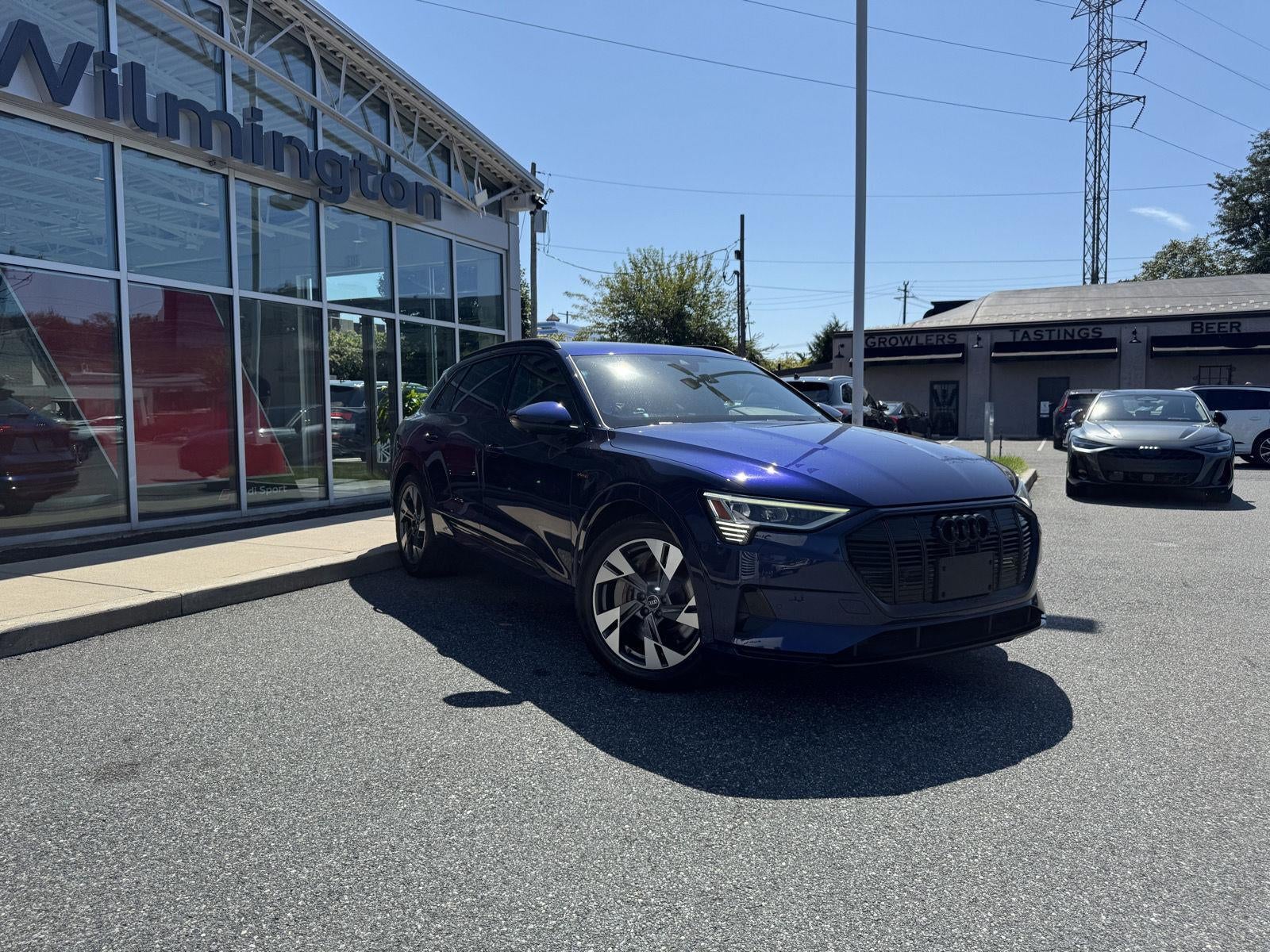2022 Audi e-tron Premium