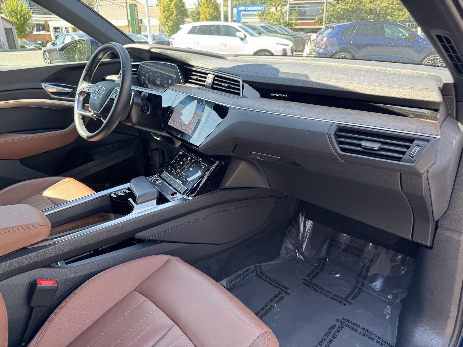 2022 Audi e-tron Premium