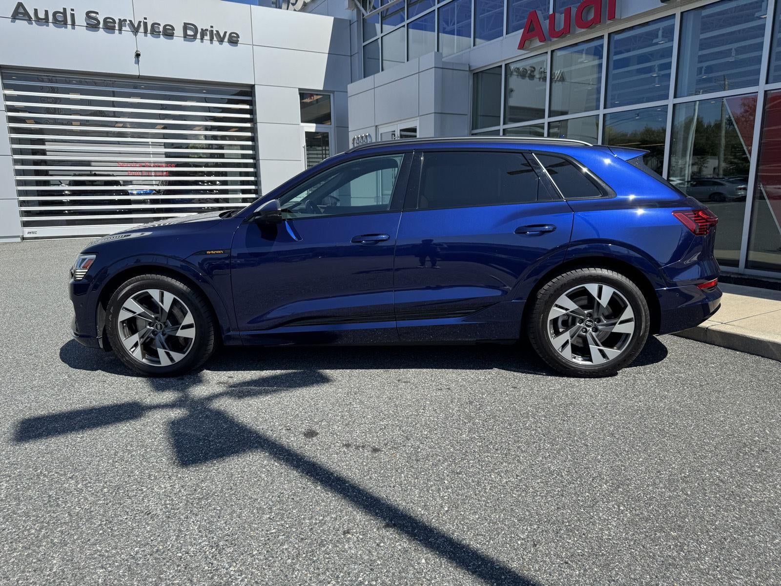 2022 Audi e-tron Premium