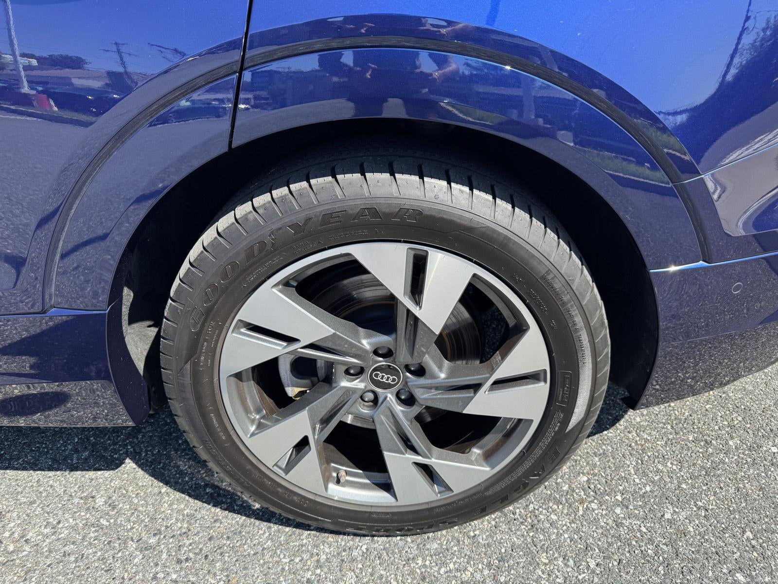 2022 Audi e-tron Premium