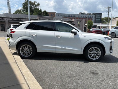 2026 Audi Q3 S line