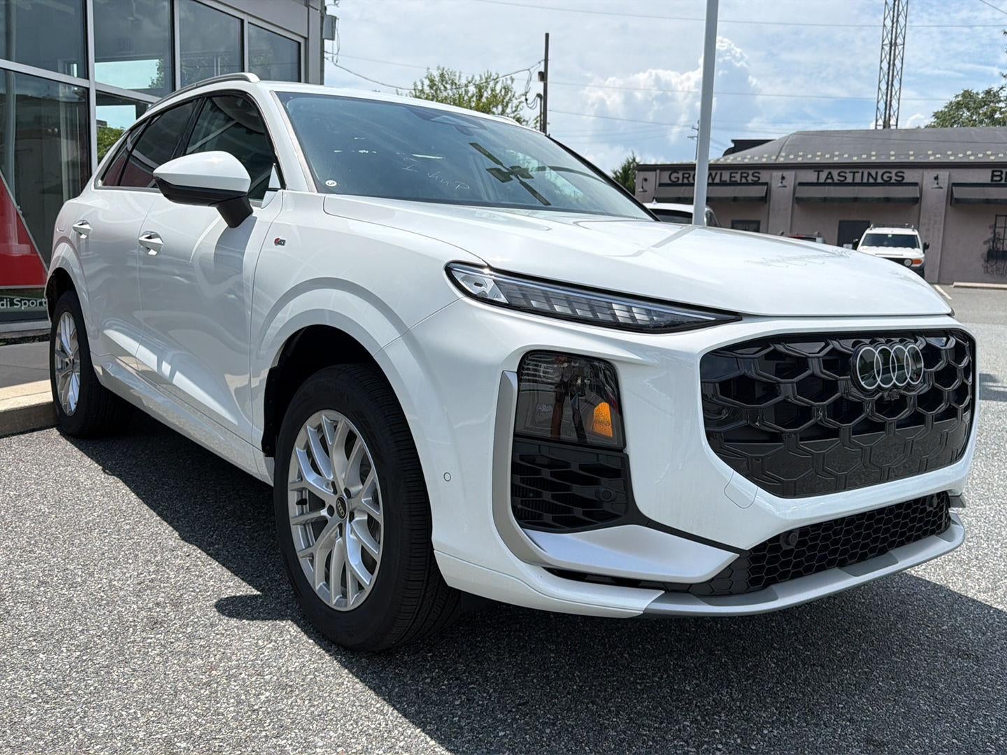 2026 Audi Q3 S line