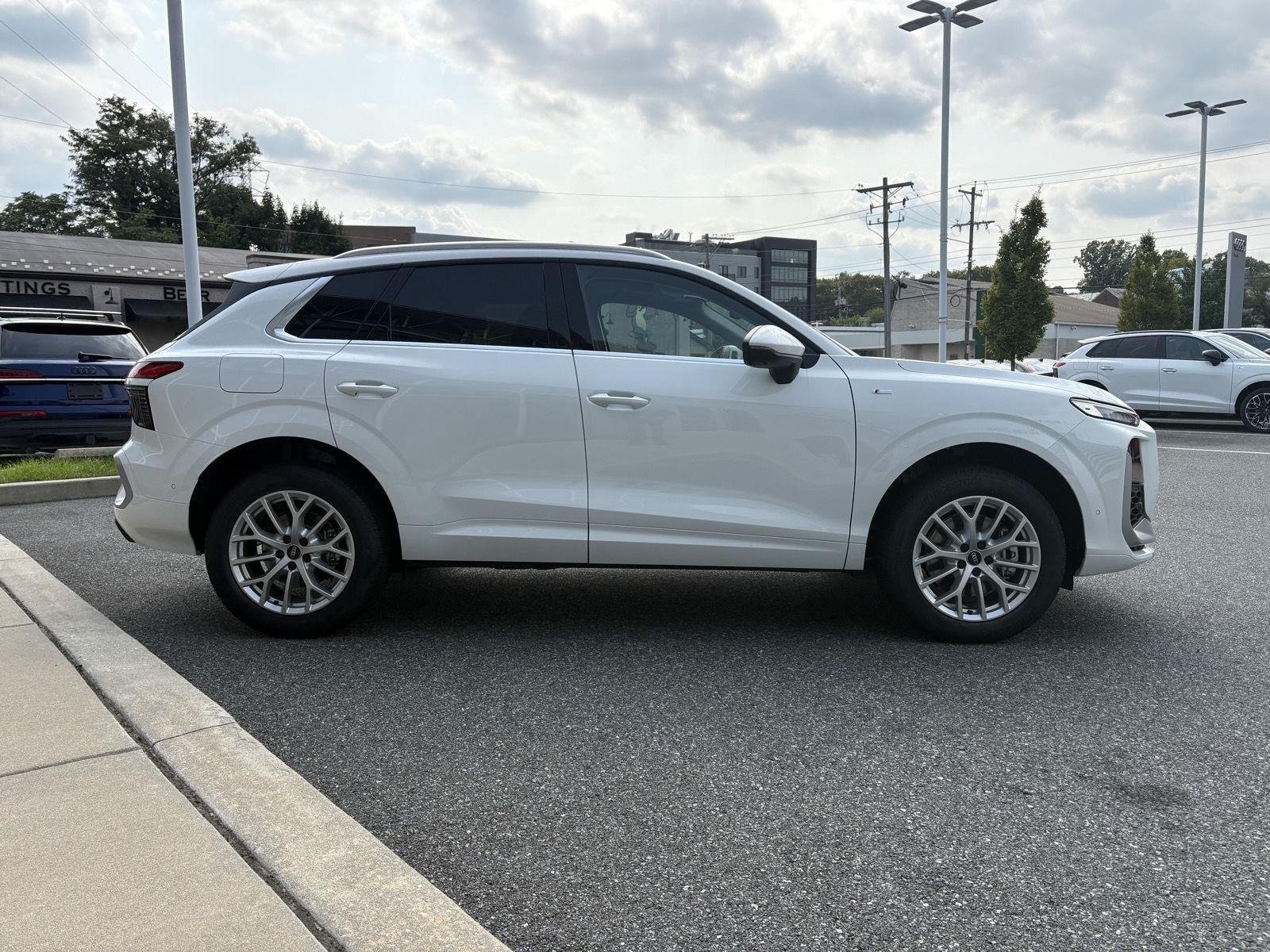 2026 Audi Q3 S line