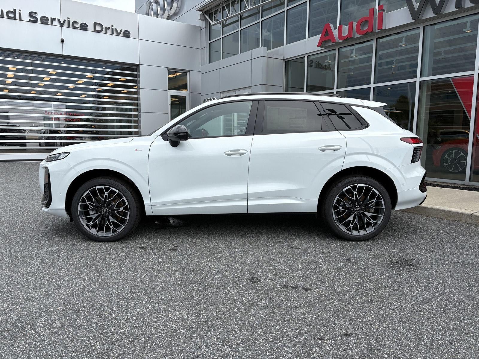 2026 Audi Q3 S line