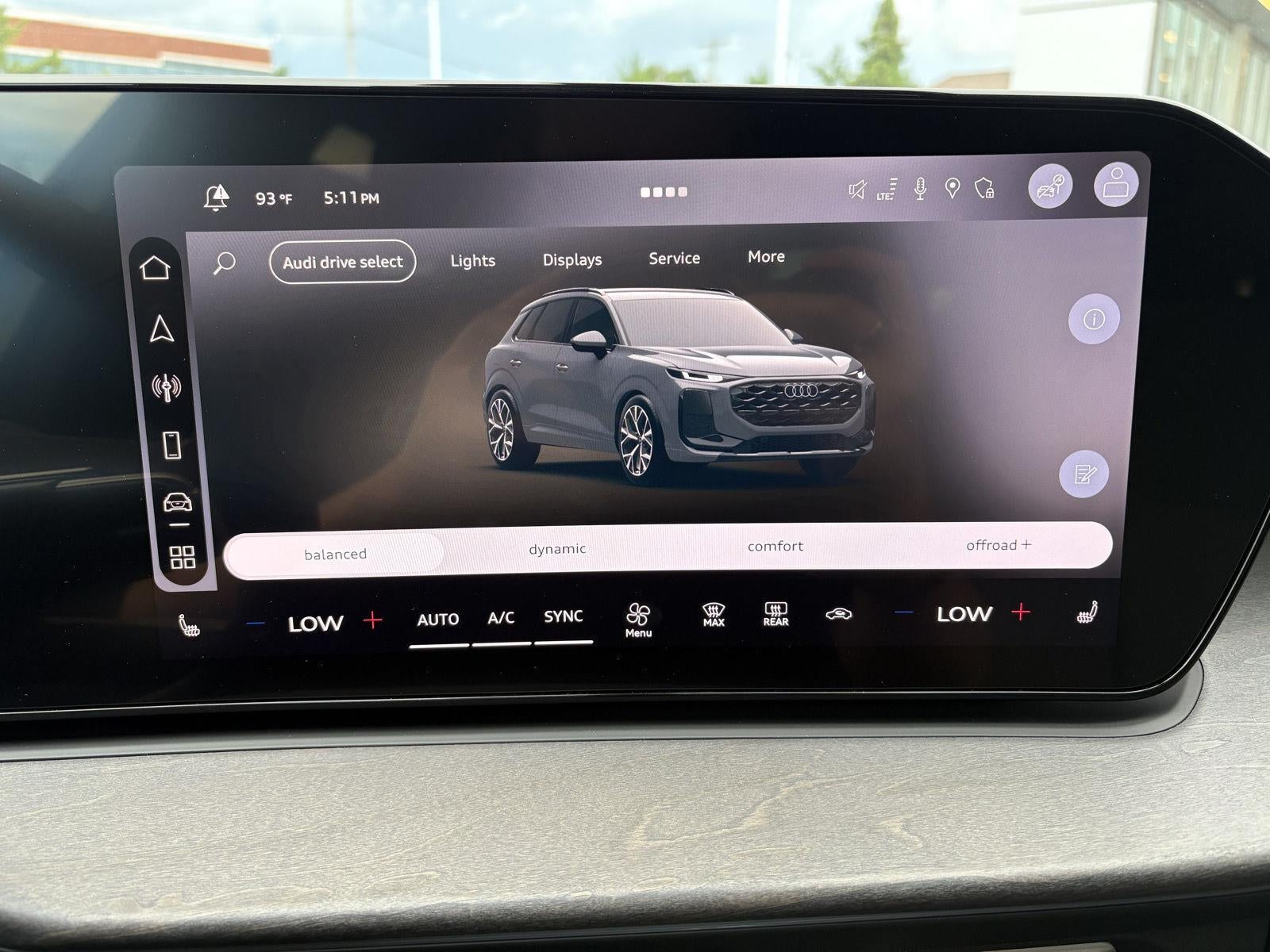 2026 Audi Q3 S line