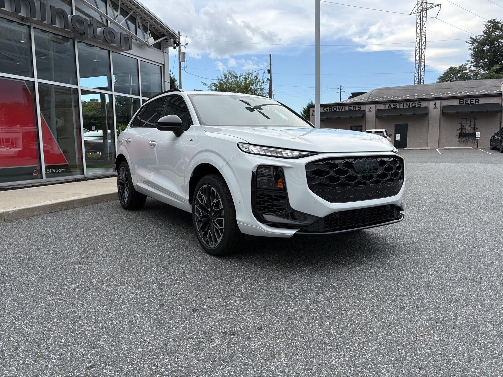 2026 Audi Q3 S line