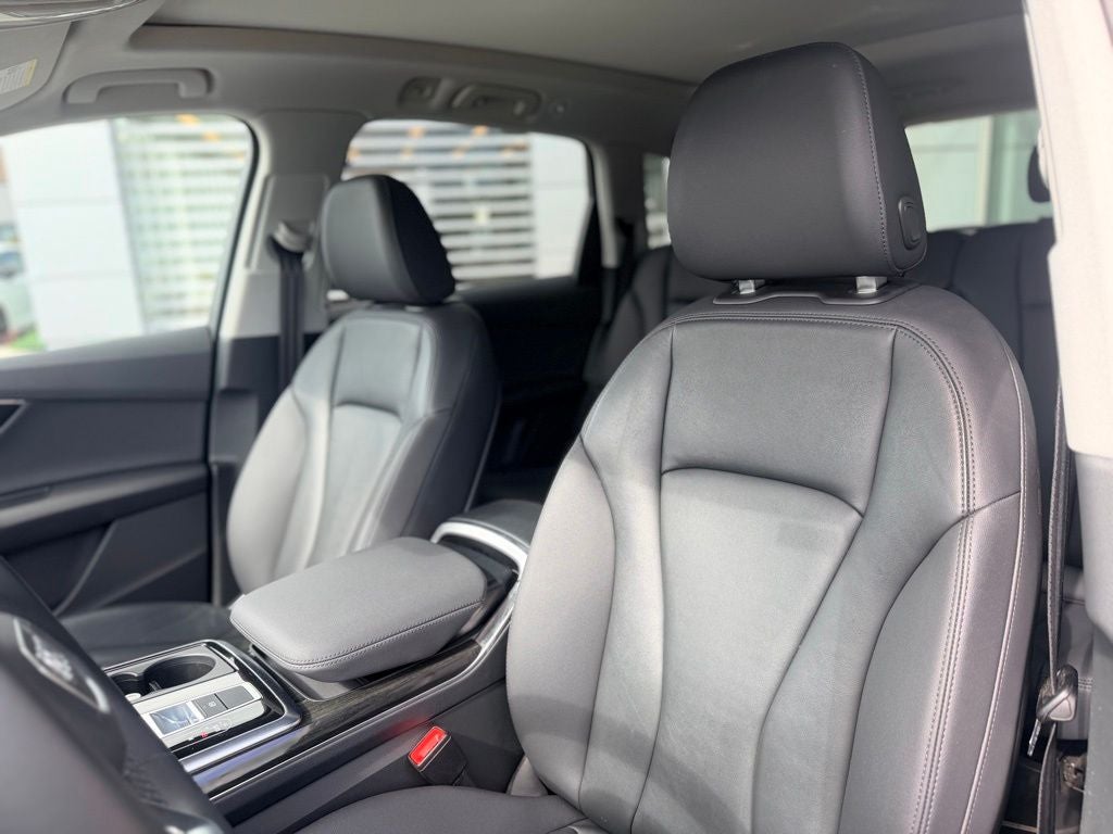 2023 Audi Q7 45 Premium quattro
